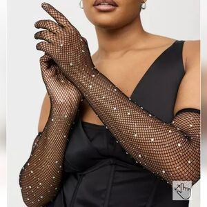 🆕️✨️ OVER THE ELBOW FISHNET GLOVES WITH RHINESTONES✨️